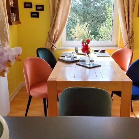 Hébergement de vacances Haus Mit Blick Auf Kenmare Bucht Umgeben Von Subtropischer Vegetation *
