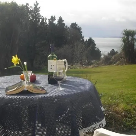 Hébergement de vacances Haus Mit Blick Auf Kenmare Bucht Umgeben Von Subtropischer Vegetation Ardea